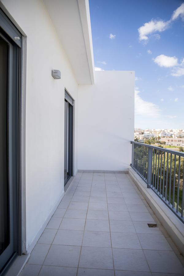 B04 - Luxury 2 Bed W Terrace Pool Leilighet Lagos Eksteriør bilde
