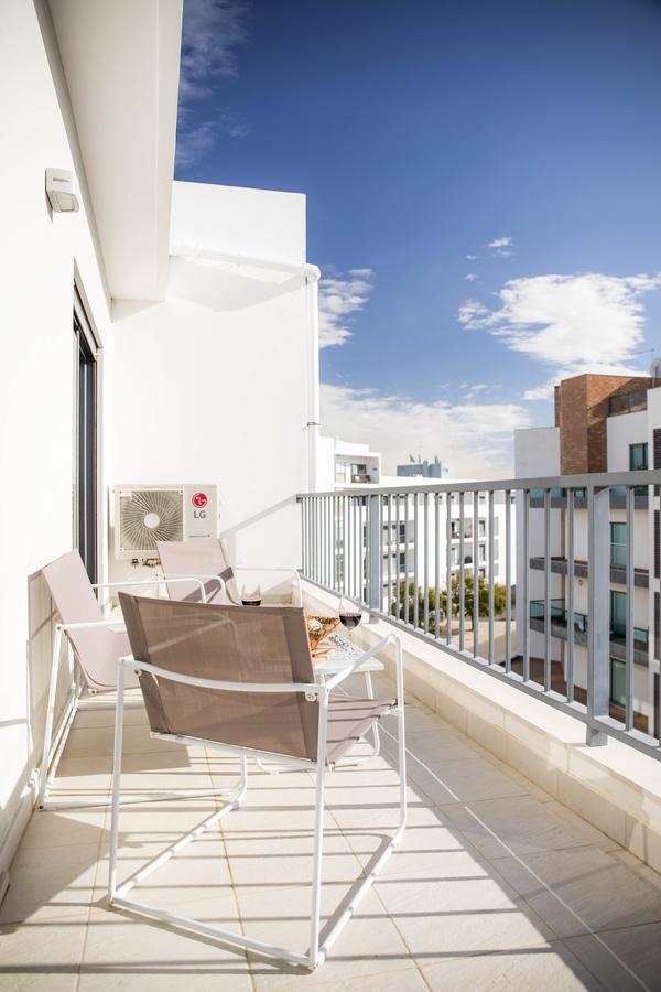 B04 - Luxury 2 Bed W Terrace Pool Leilighet Lagos Eksteriør bilde